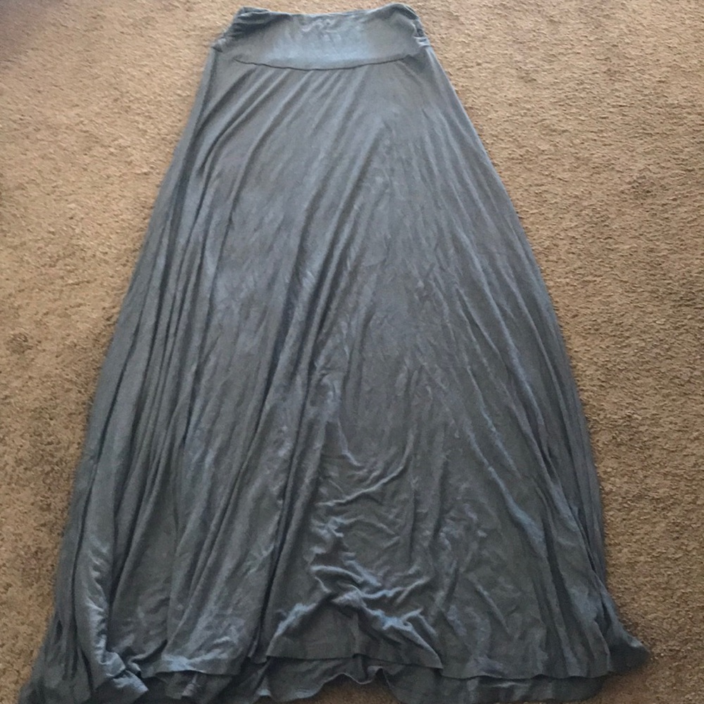 Flowy grey maxi skirt with wide waistband, nice and long